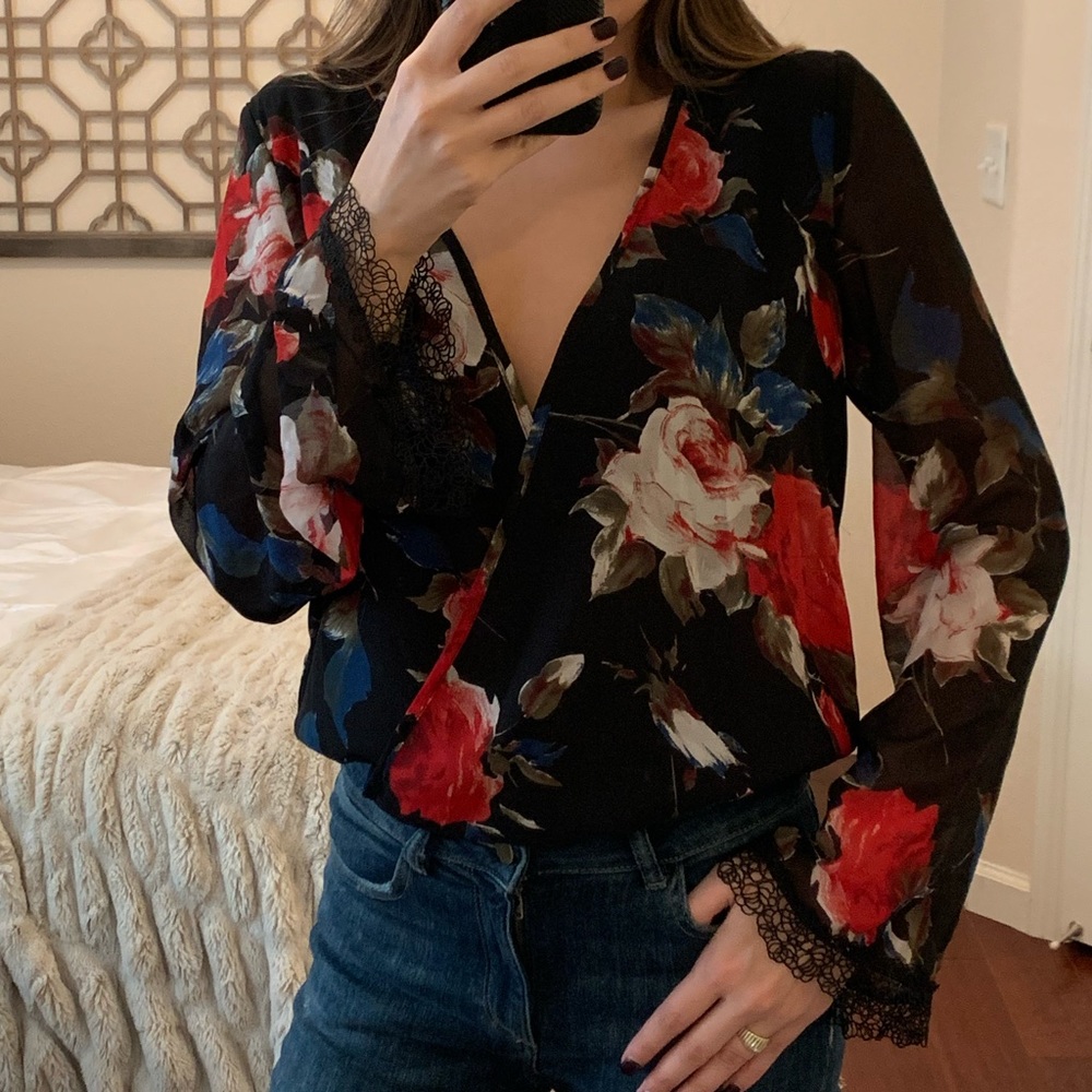 Forever 21 Floral Blouse Black/Red Small